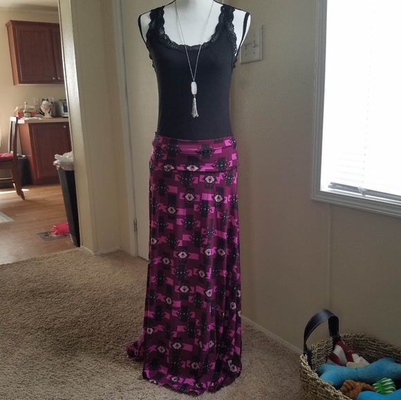 LuLaRoe Dresses & Skirts - NWT Lularoe Maxi Skirt Size Small